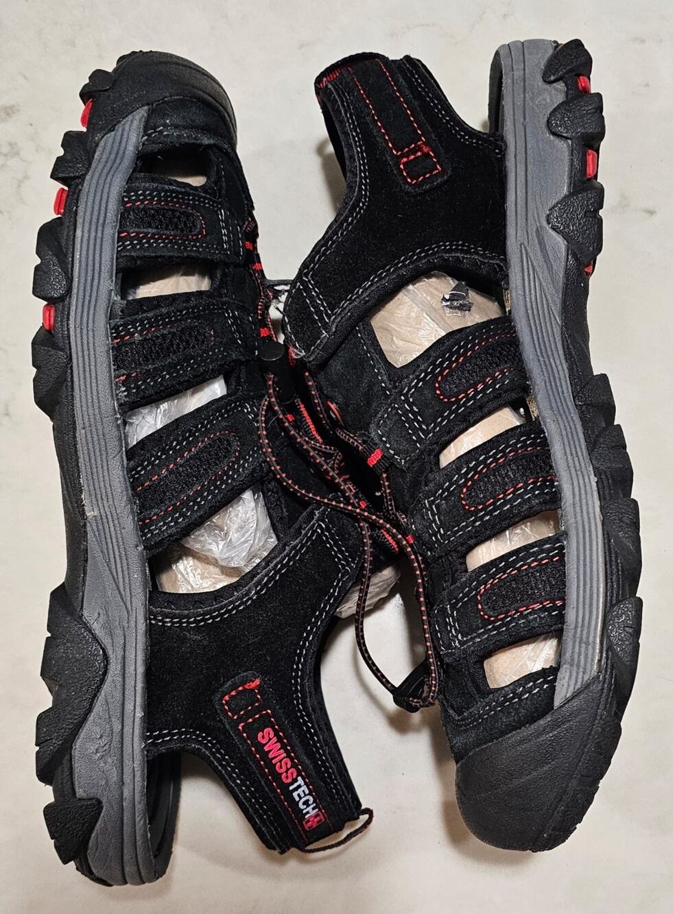 Swiss Tech Men's Bumptoe Fisherman Sport Sandals Black Red Size 8 Closed Toe